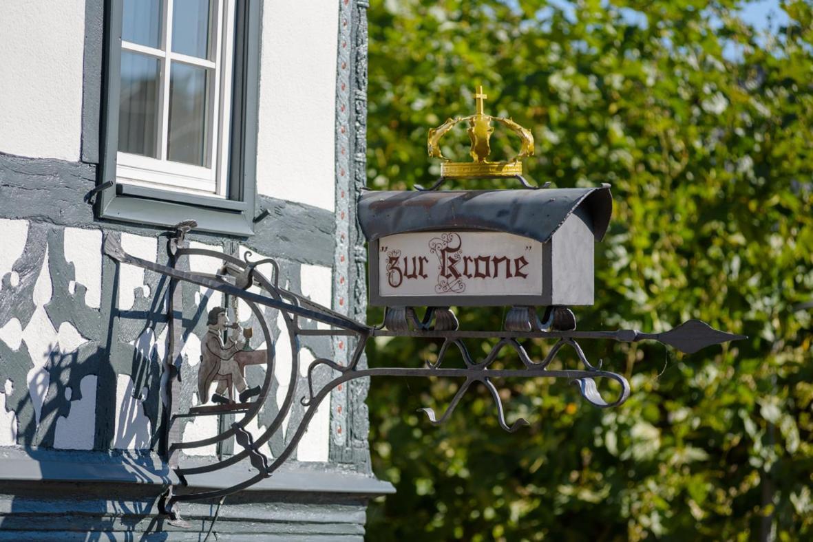 Krone Martinsthal Eltville am Rhein Bagian luar foto
